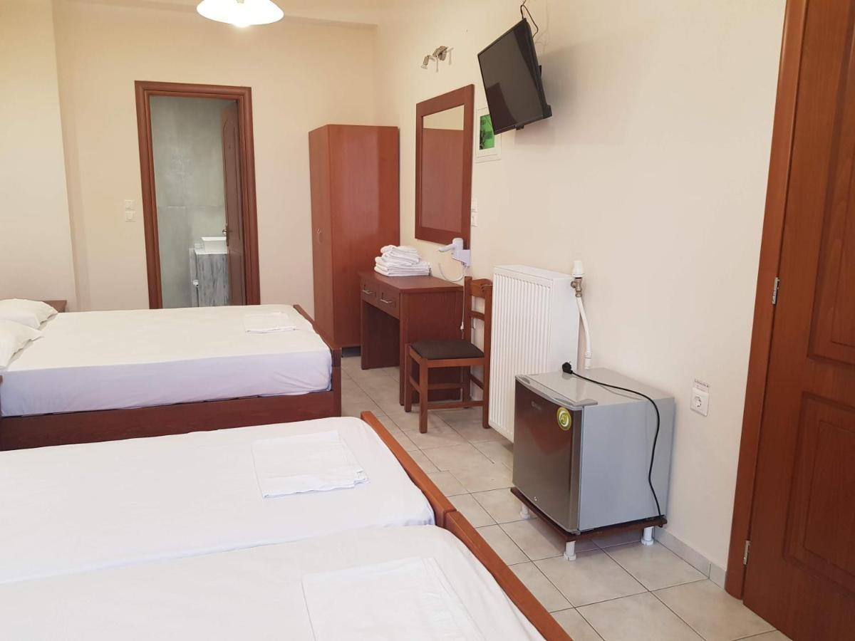 Hotel Ionion Kastro-Kyllini Exterior photo